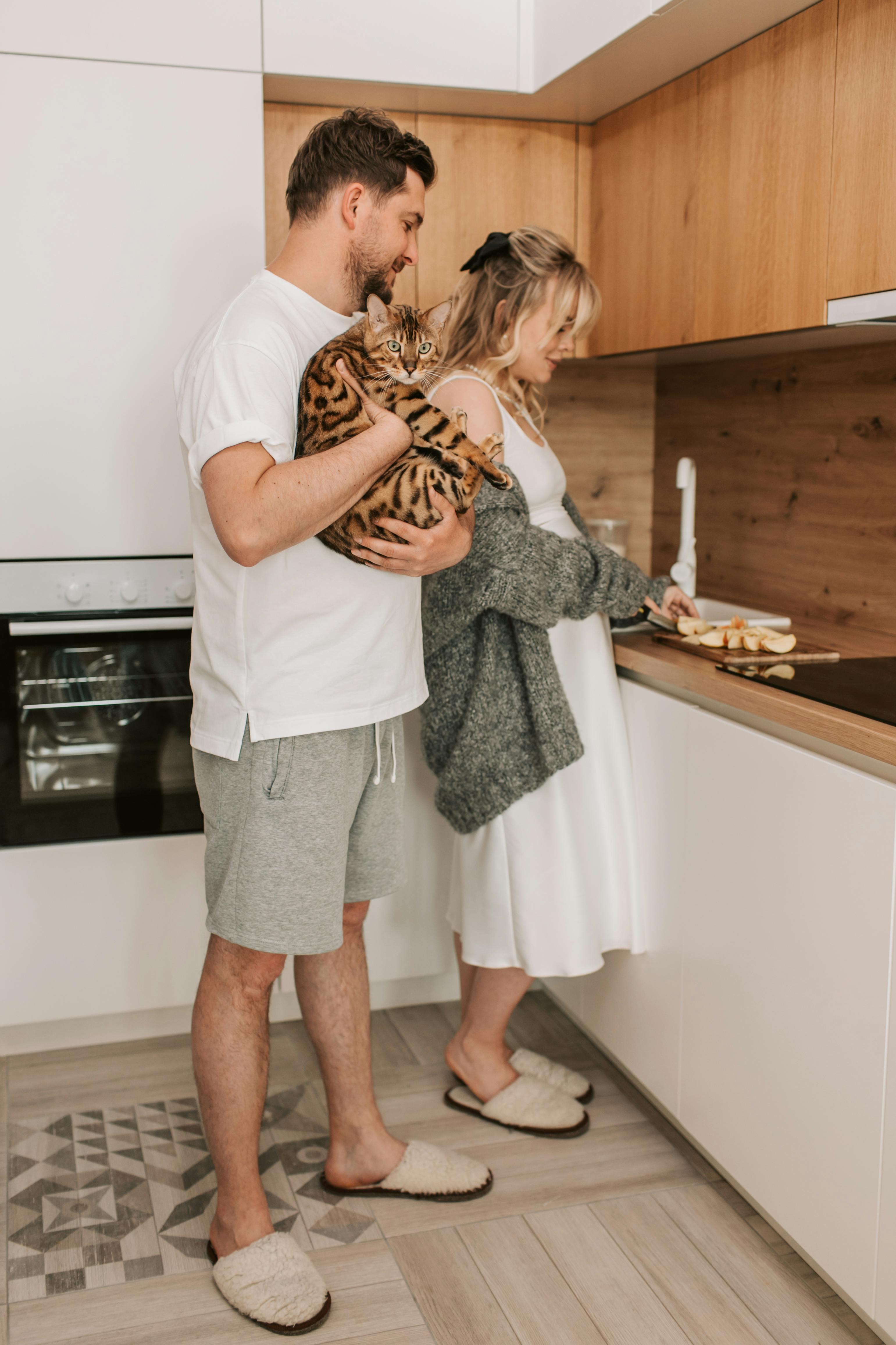 Smart Ways to Achieve a Spotless Oven in 2025: Discover Proven Techniques!